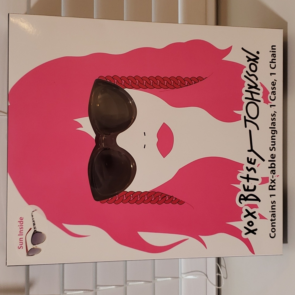 NWT Betsy Johnson Sunglasses, Case, & Chain